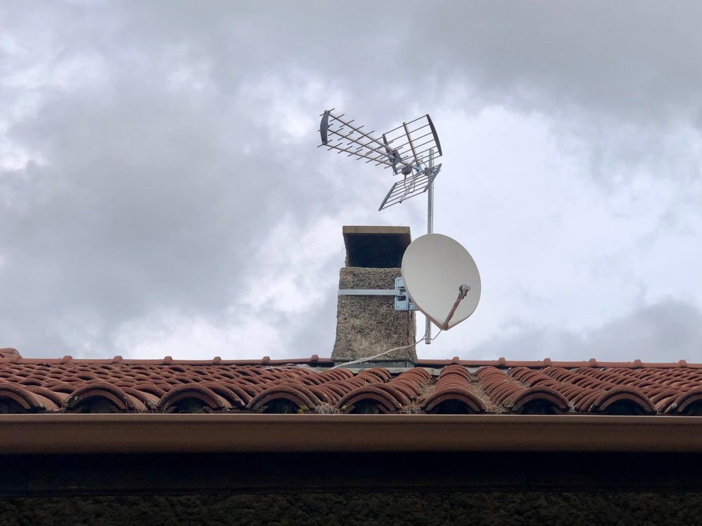Pose et installation dantennes TNT